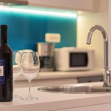 Majestic With Heated Pool And Rooftop Terrace * Бол