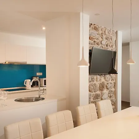 Majestic With Heated Pool And Rooftop Terrace Бол