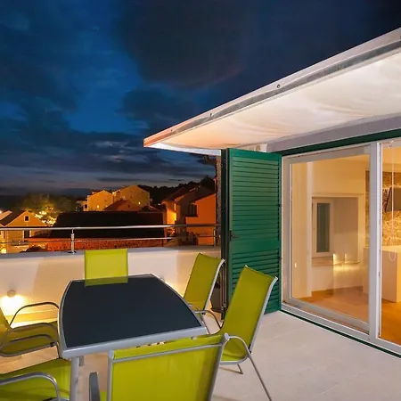 Вилла Majestic With Heated Pool And Rooftop Terrace *